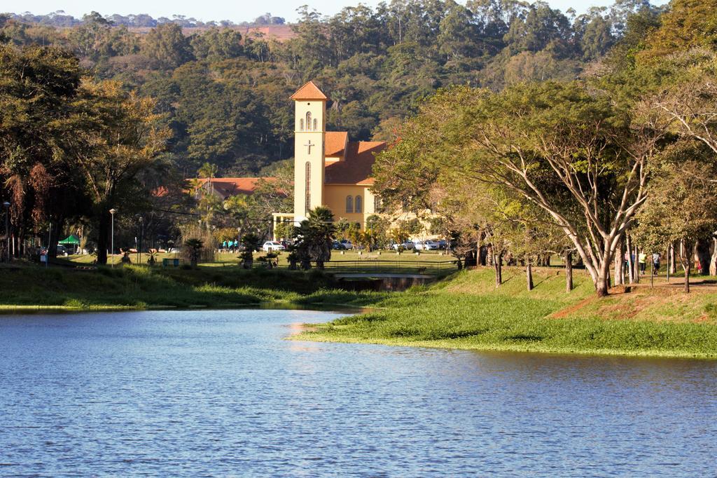 Chale Do Lago Araxá Exteriör bild
